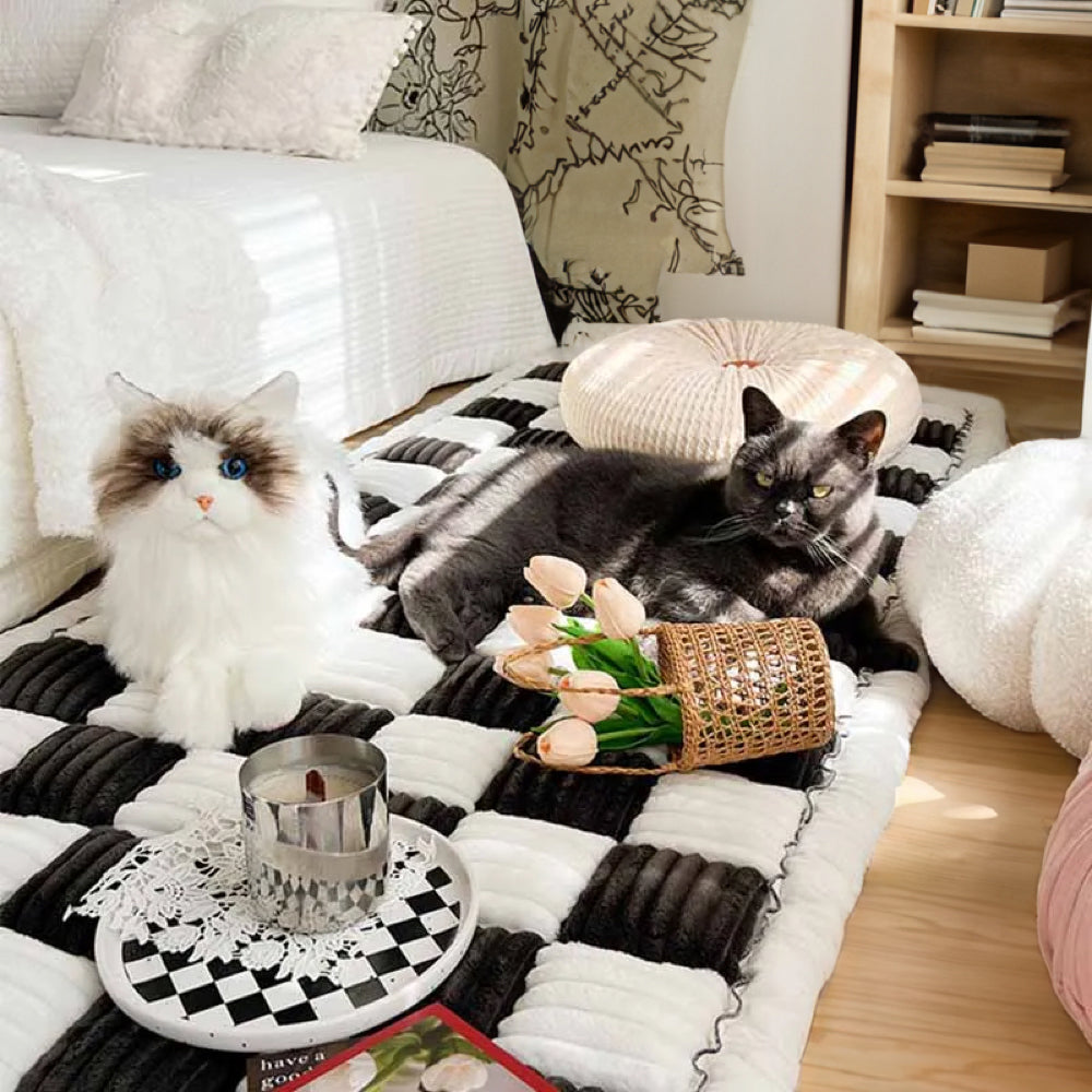 Cream-colored Large Plaid Square Fuzzy Pet Dog Mat