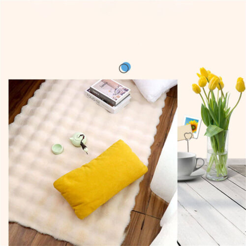 Ultra-Soft Plush Pet-Friendly Rug - Cozy & Durable