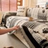 Cartoon Paw Print Chenille Anti-Scratch Throw Couc