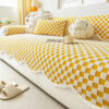 Classic Checkerboard Plush Comfortable Scratch-Res