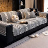 Classic Plaid Plush Scratch-Resistant Comfortable 