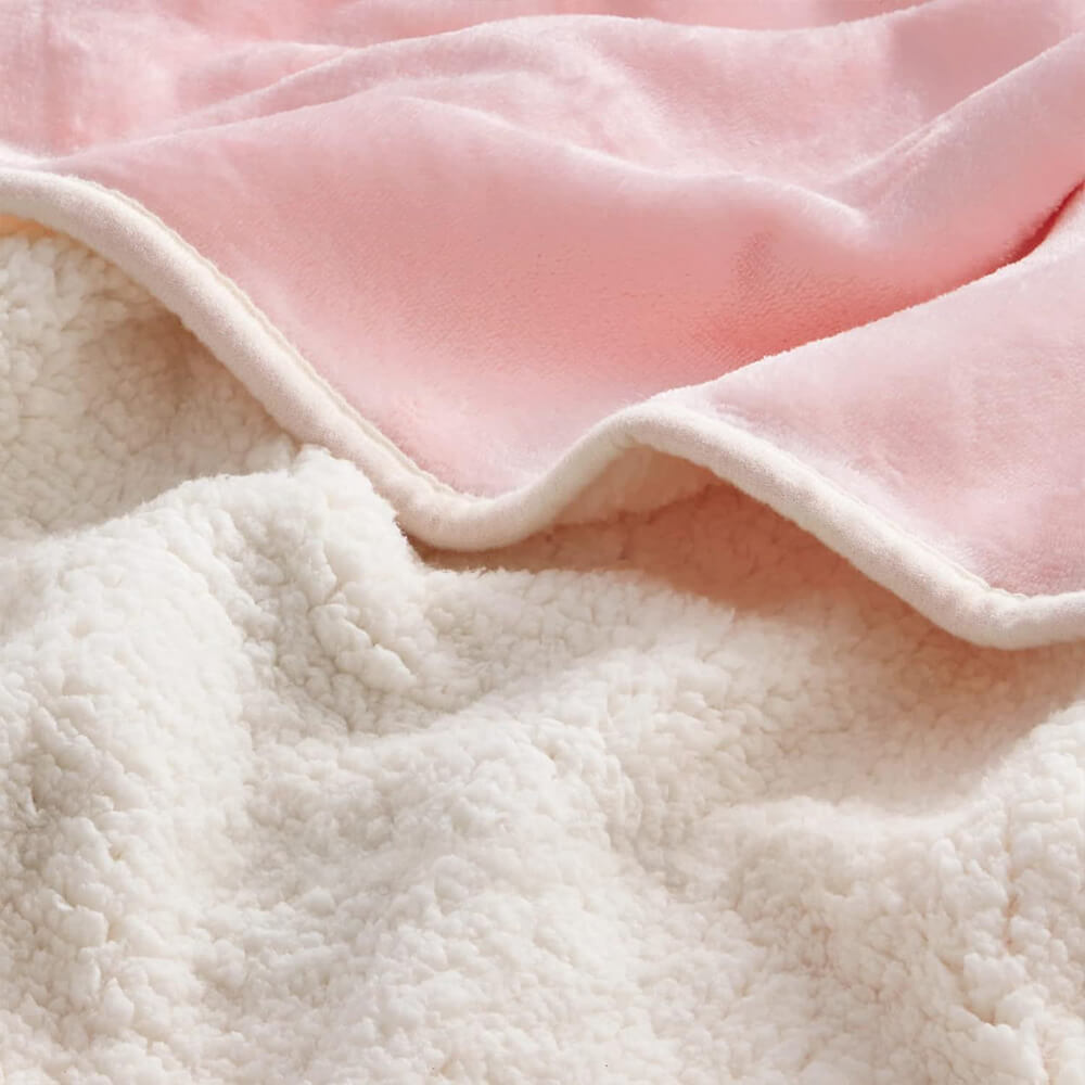 Cozy & Protective Throw Reversible Fleece Pet Blan